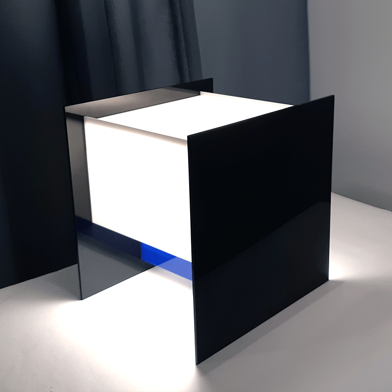 Luminária Cubo em Acrílico RSF - Preto, Azul e Branco