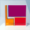 Escultura Módulo de acrílico série Android #14. Elaborado em acrílico translúcido roxo, laranja, amarelo, vermelho, azul e verde. Moldura branca.